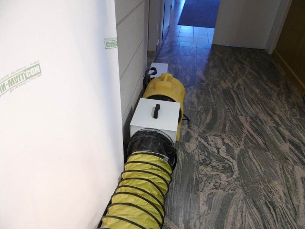 Staubfilterbox mit Axiallüfter